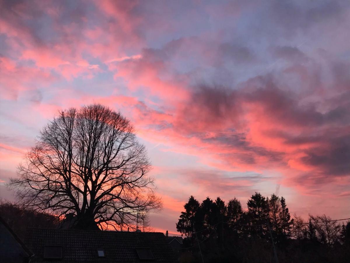 Kleine Auszeit Mit Aussicht Velbert Toenisheide Daire Dış mekan fotoğraf
